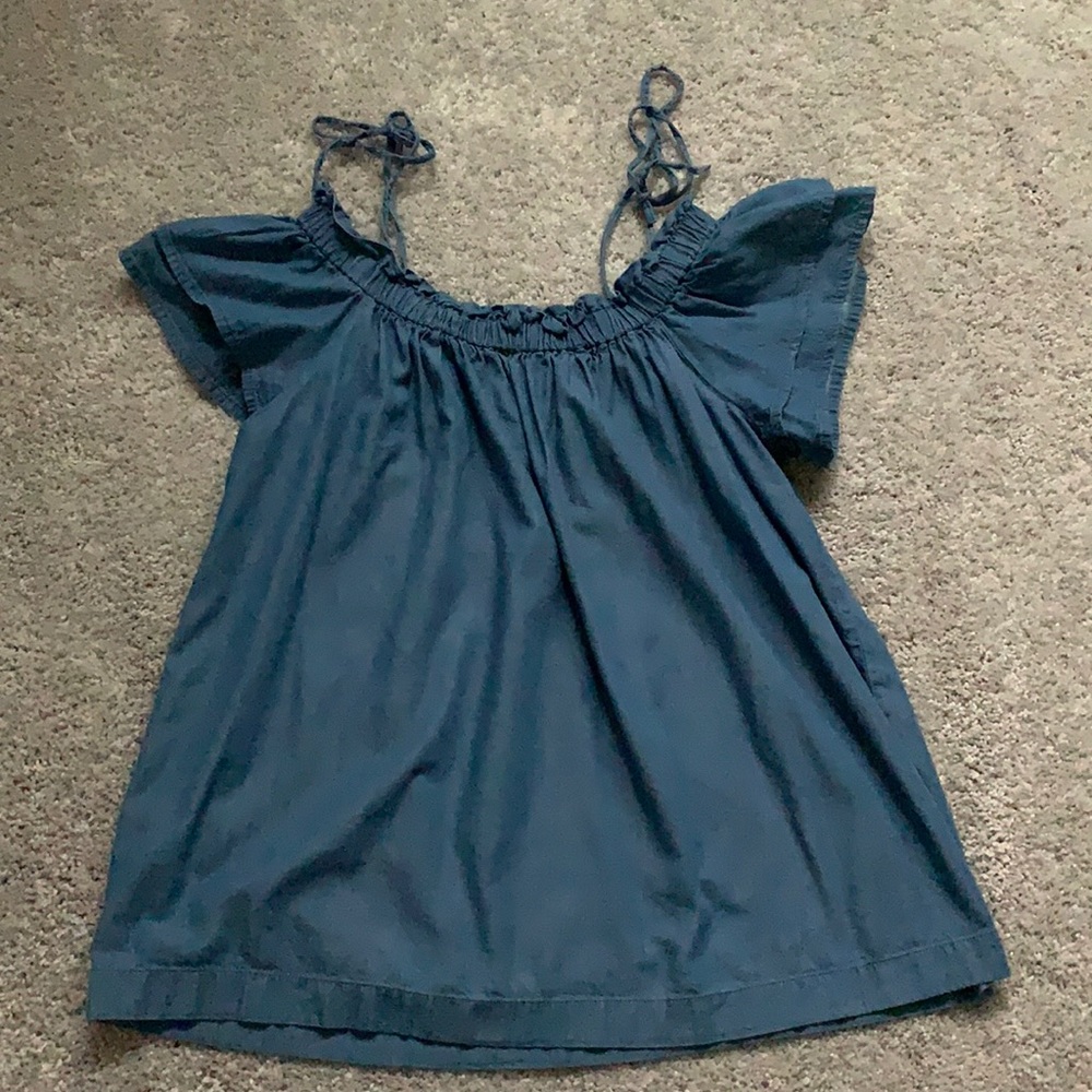 Adorable LOFT chambray shirt